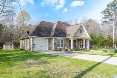 Logan Martin Lake Home For Sale in Pell City Alabama