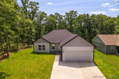 Lake Home For Sale in Four Seasons, Missouri