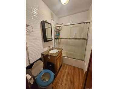 Nestled in heart of downtown Flushing, this spacious condo - photo 3
