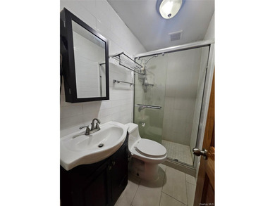 Nestled in heart of downtown Flushing, this spacious condo - photo 7
