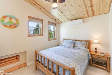 EXPERIENCE LAKESIDE LIVING FOR SO MUCH LESS IN PURCHASE PRICE - photo 15