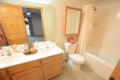 Lakefront condo on tumbling creek is ideal for Full-time living - photo 17