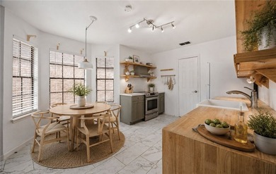 Welcome to this beautifully designed 3-bedroom, 2-bathroom brick - photo 8
