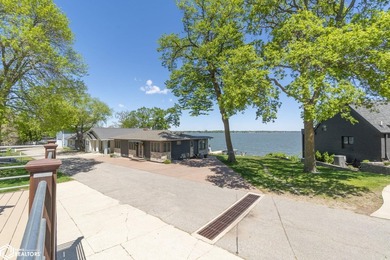 EXPERIENCE LAKESIDE LIVING FOR SO MUCH LESS IN PURCHASE PRICE - photo 31
