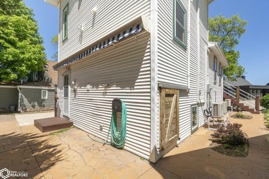 EXPERIENCE LAKESIDE LIVING FOR SO MUCH LESS IN PURCHASE PRICE - photo 35