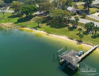 Premier opportunity for both investors and those seeking a - photo 4