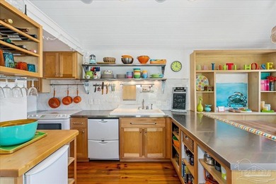 Premier opportunity for both investors and those seeking a - photo 8