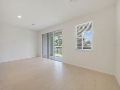 Welcome to this beautifully designed 3-bedroom, 2.5-bathroom - photo 13