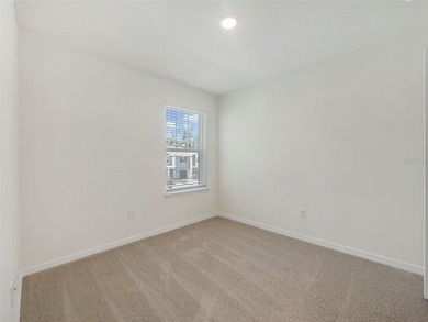 Welcome to this beautifully designed 3-bedroom, 2.5-bathroom - photo 15