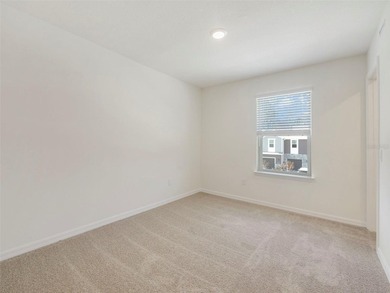 Welcome to this beautifully designed 3-bedroom, 2.5-bathroom - photo 17