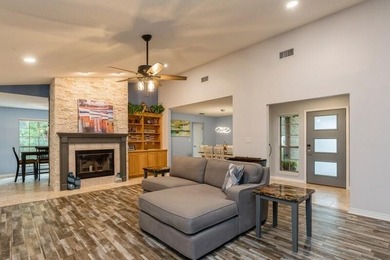 BACK ON MARKET WITH NO FAULT TO SELLER. NEW HARDWOOD LAMINATE - photo 20