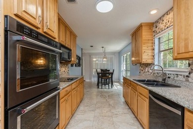 BACK ON MARKET WITH NO FAULT TO SELLER. NEW HARDWOOD LAMINATE - photo 31