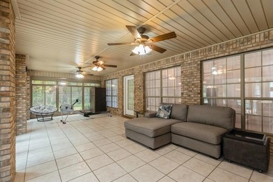 BACK ON MARKET WITH NO FAULT TO SELLER. NEW HARDWOOD LAMINATE - photo 41