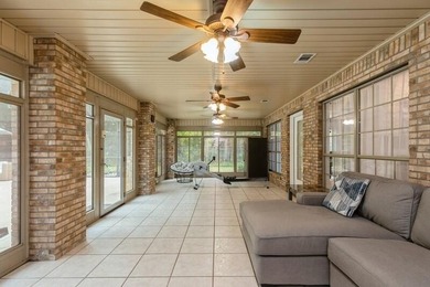 BACK ON MARKET WITH NO FAULT TO SELLER. NEW HARDWOOD LAMINATE - photo 42