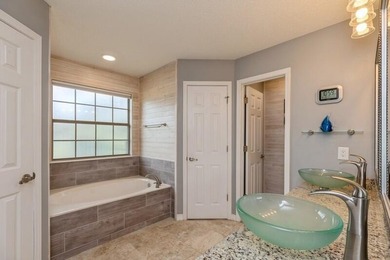 BACK ON MARKET WITH NO FAULT TO SELLER. NEW HARDWOOD LAMINATE - photo 48