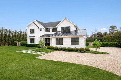 Find your brand-new Hamptons escape on an acre in Southampton - photo 1
