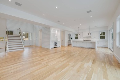 Find your brand-new Hamptons escape on an acre in Southampton - photo 6
