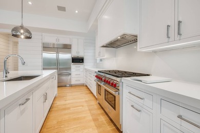 Find your brand-new Hamptons escape on an acre in Southampton - photo 7