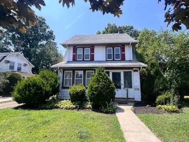 Hempstead Lake Home Sale Pending in Hempstead New York