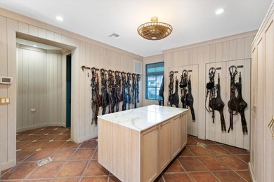 Stunning 21 acre Equestrian Compound located in the heart of - photo 18