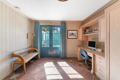 Stunning 21 acre Equestrian Compound located in the heart of - photo 20