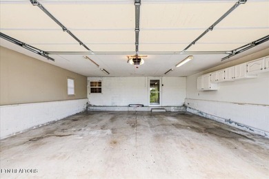 Welcome to your own slice of Paradise on Norris Lake ! This - photo 42