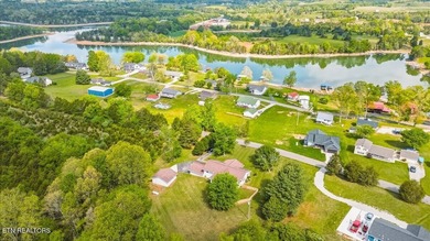 Welcome to your own slice of Paradise on Norris Lake ! This - photo 44