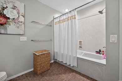 Beautiful Villa Alegre Courts is the perfect location for people - photo 22