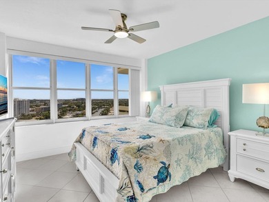 Move In Ready AMAZING VIEWS in this rarely available 3 bedroom - photo 24