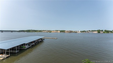 Discover the perfect blend of comfort, convenience & lake - photo 39