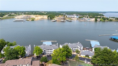 Discover the perfect blend of comfort, convenience & lake - photo 40