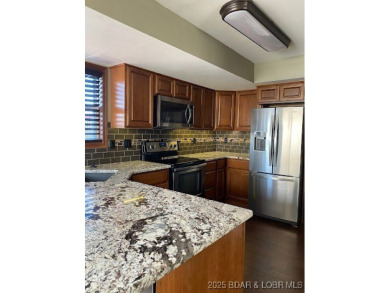 Lake of the Ozarks Townhome/Townhouse For Sale in Osage Beach Missouri