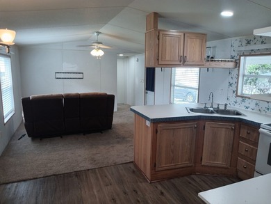 Updated 2 Bedroom, 2 Bath with Water Views and a double - photo 15