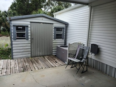Updated 2 Bedroom, 2 Bath with Water Views and a double - photo 35