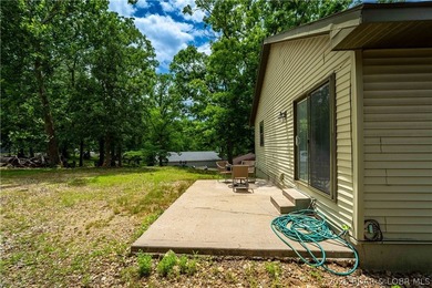 Welcome to lake living at its finest in the desirable Fawn - photo 16