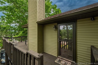 Welcome to lake living at its finest in the desirable Fawn - photo 19
