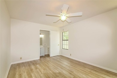 1502 Austin St is a 1-story Portland detached home built in 1956 - photo 3