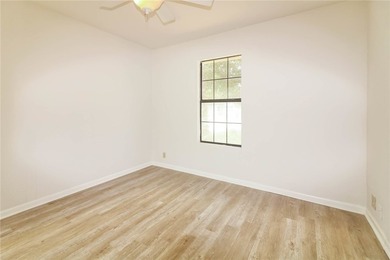 1502 Austin St is a 1-story Portland detached home built in 1956 - photo 10