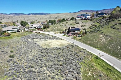 Live above it all in Highlands Cove, North Boise's premier - photo 3