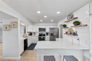 Priced to sell! Experience waterfront living in this beautifully - photo 4