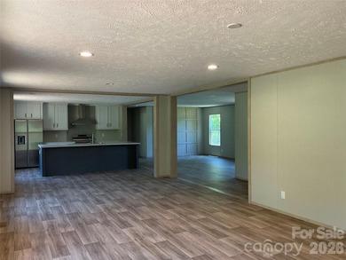 New mobile home,Very modern,Open,beautiful move in ready.Great - photo 4