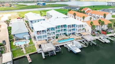 LUXURY COASTAL HOME | GATED COMMUNITY | GOLF CART TO THE BEACH - photo 1