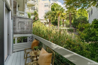 Location, Light and Excellence! This updated two-story condo - photo 15
