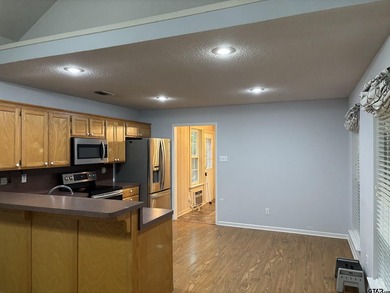 Come experience this beautiful and cozy two-bedroom, two-bath - photo 20