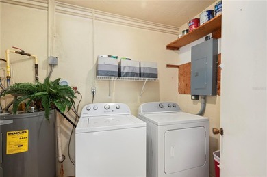 Under contract-accepting backup offers. If homes could tell - photo 24