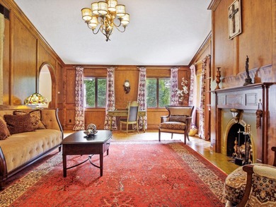 Discover the unparalleled elegance of 16 Davis Point Rd, a - photo 24
