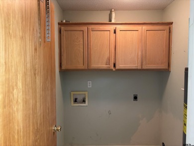 Come experience this beautiful and cozy two-bedroom, two-bath - photo 31