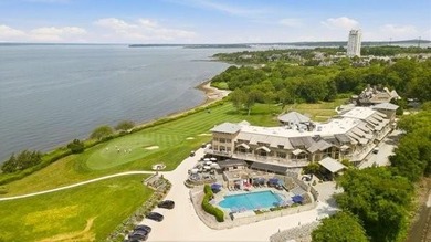 One-of-a-kind pied-a terre overlooking Narragansett Bay and the - photo 37