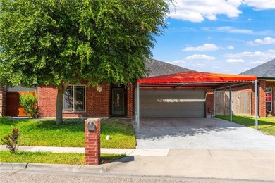 Welcome to this beautifully maintained 3-bedroom, 2-bath home - photo 2