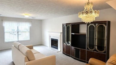 New Price! Act fast! Discover the charm and convenience of this - photo 2